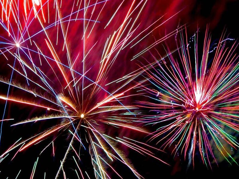 fireworks-no-words-800×600